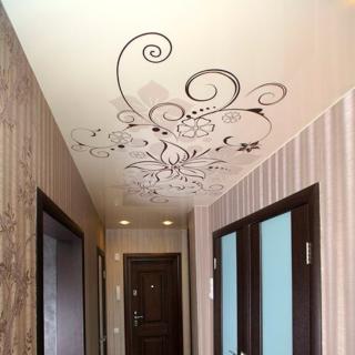 Натяжные потолки в прихожей в Волгограде